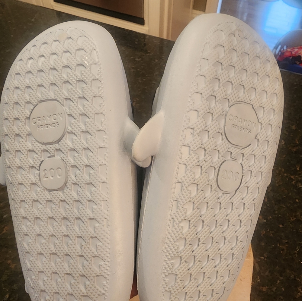 Kids slippers